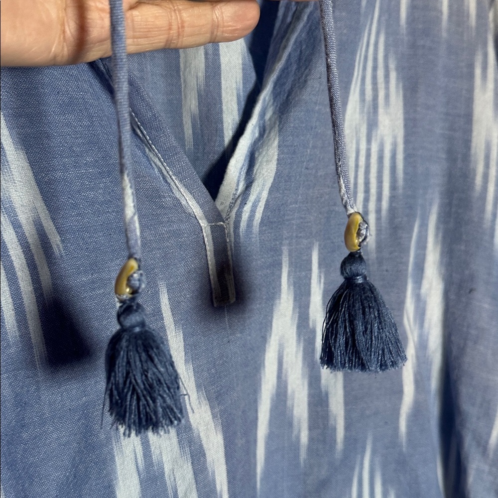 SAYLOR Blue Ikat Ruffle Blouse Cotton Summer Vacation Resortwear Tassels Medium - Picture 3 of 8